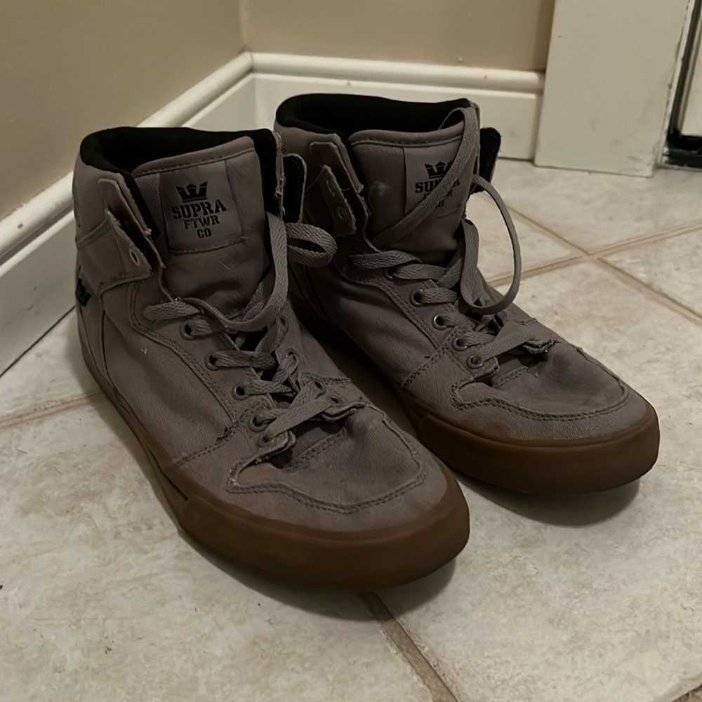Supra | Men’s Vaider Storm Gray Hightop Sneakers, size 12